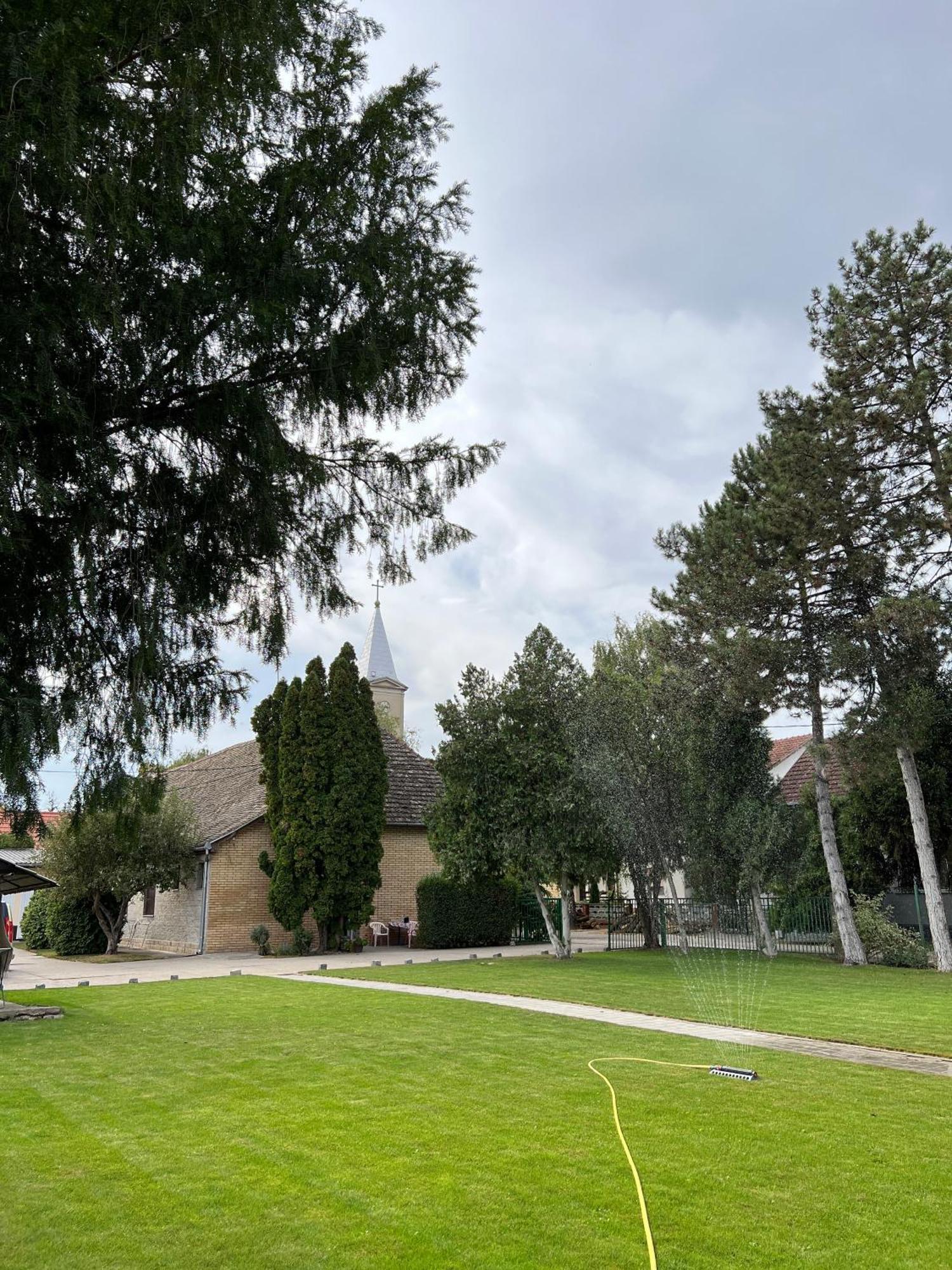 Bezdan Guesthouse Exteriör bild