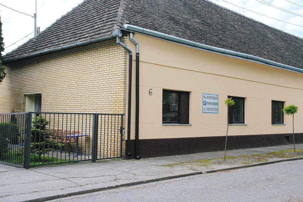 Bezdan Guesthouse Exteriör bild